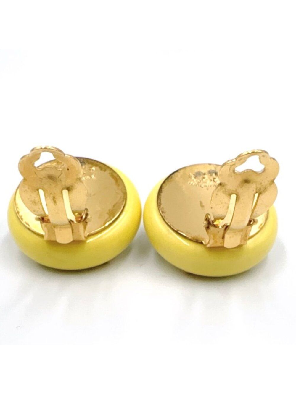 Chanel Color Plastic Studs Circle Faux Pearl Yellow Gold White Earrings - Picture 8 of 11